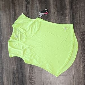 🌷 Marika Tek dry-wik Tank Top 🌷